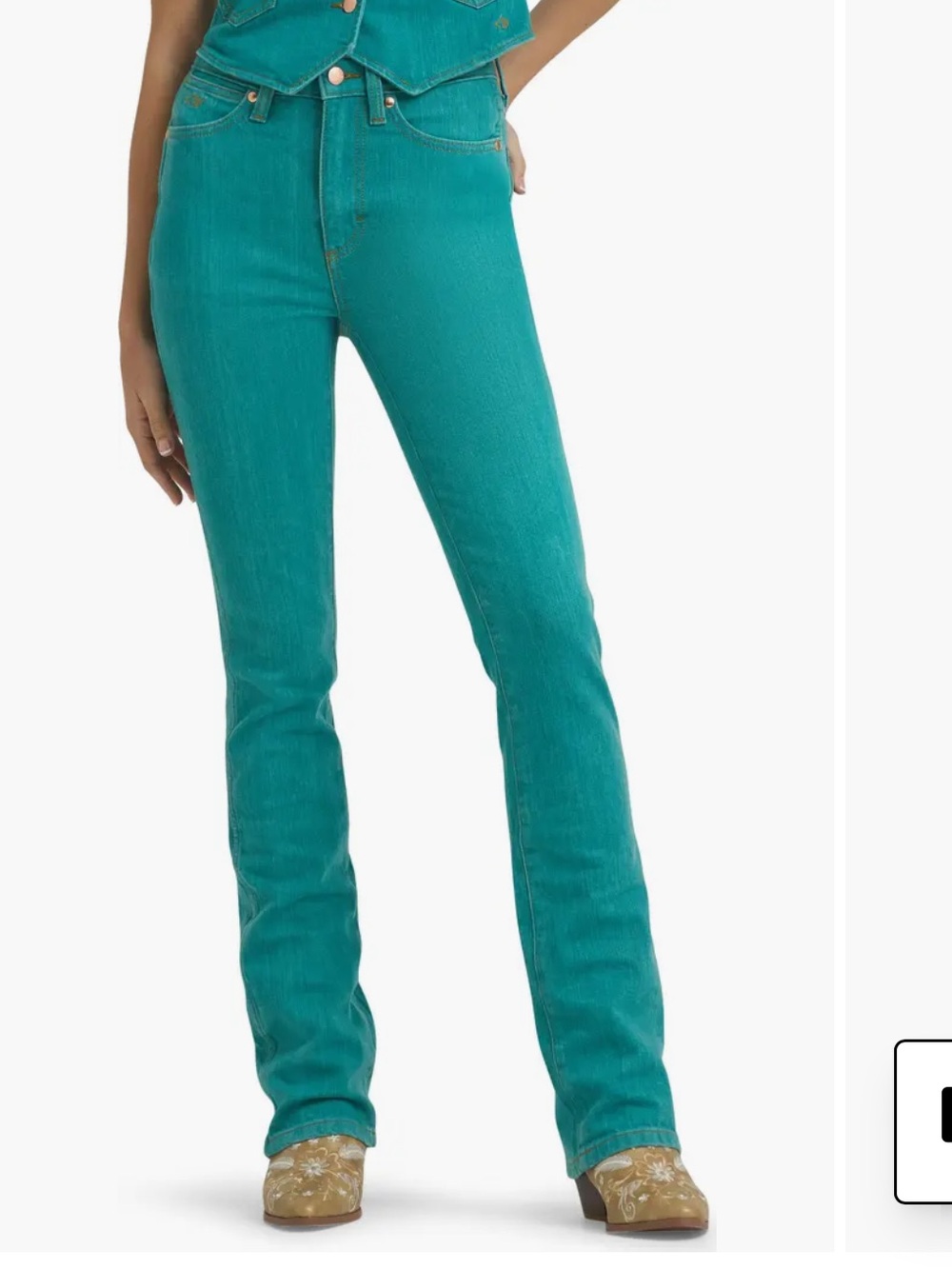 Wrangler x Lainey Wilson Boot
Hugger Turquoise Bootcut
Jeans NWT Size 5/6 
...